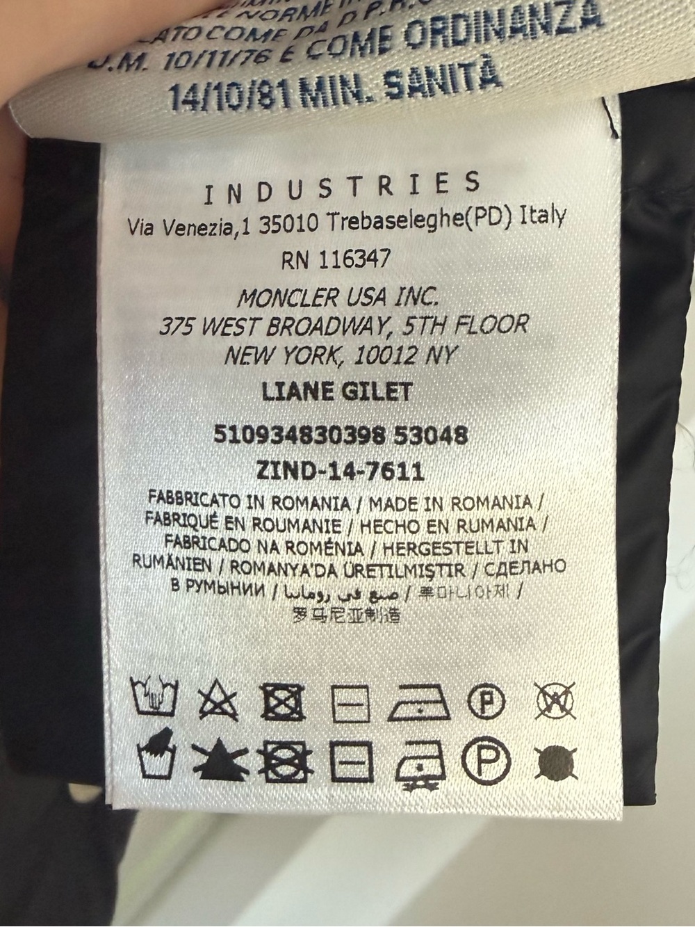 Moncler Liane Quilted Black Vest with Real Down - Picture 14 of 16